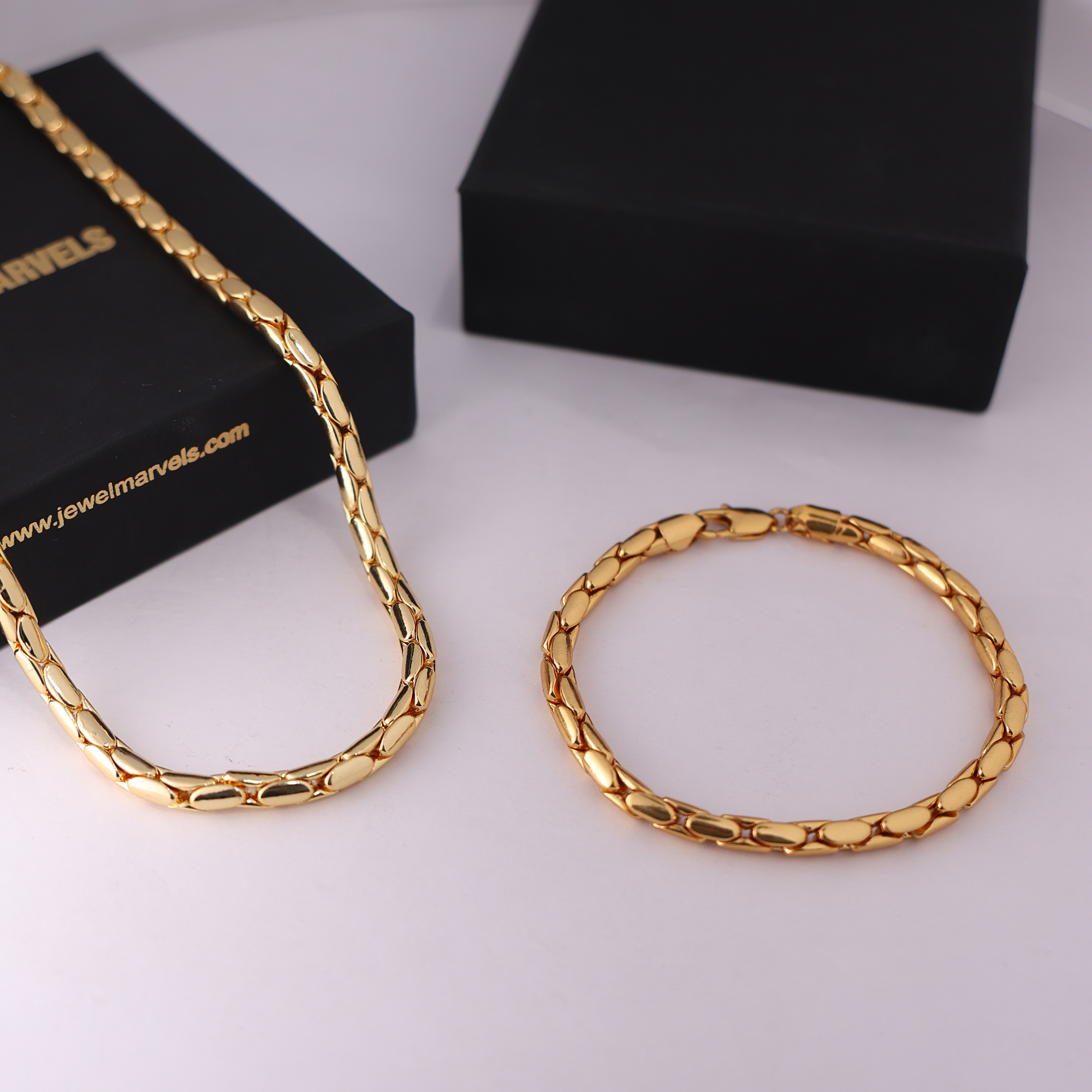 Cobra Gold BRACELET (18K Gold Plating) 5.5 MM