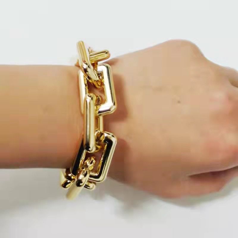 Sturdy Link Bracelet