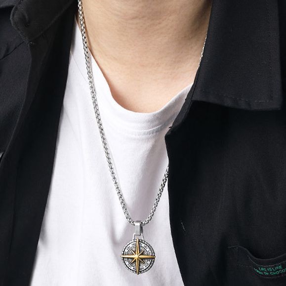 North Gold Star Pendant + Chain