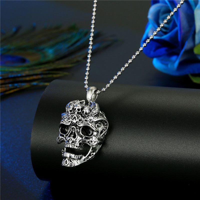 Shadow Skull (PENDANT + CHAIN)