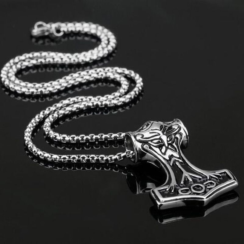 Thor Hammer (Pendant + Chain)