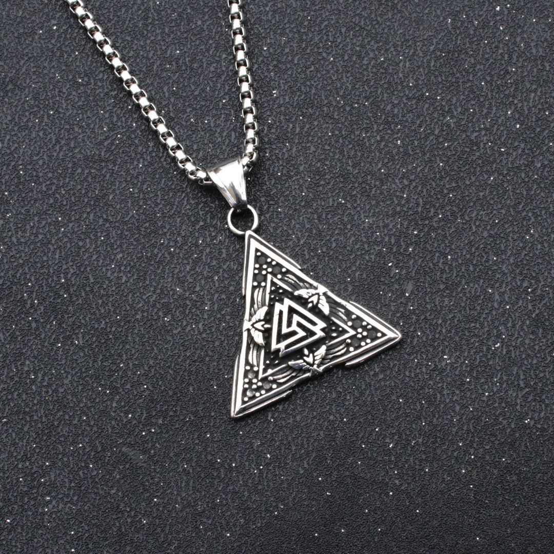 Trinity (Pendant + Chain)