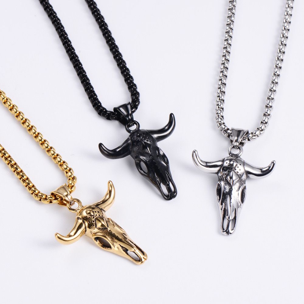 Bold Bull Head (Pendant + Chain)