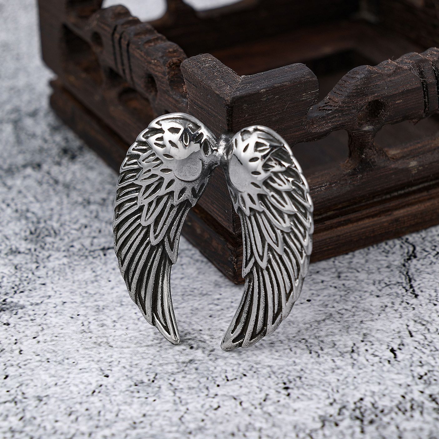 Open Wings (Pendant + Chain)