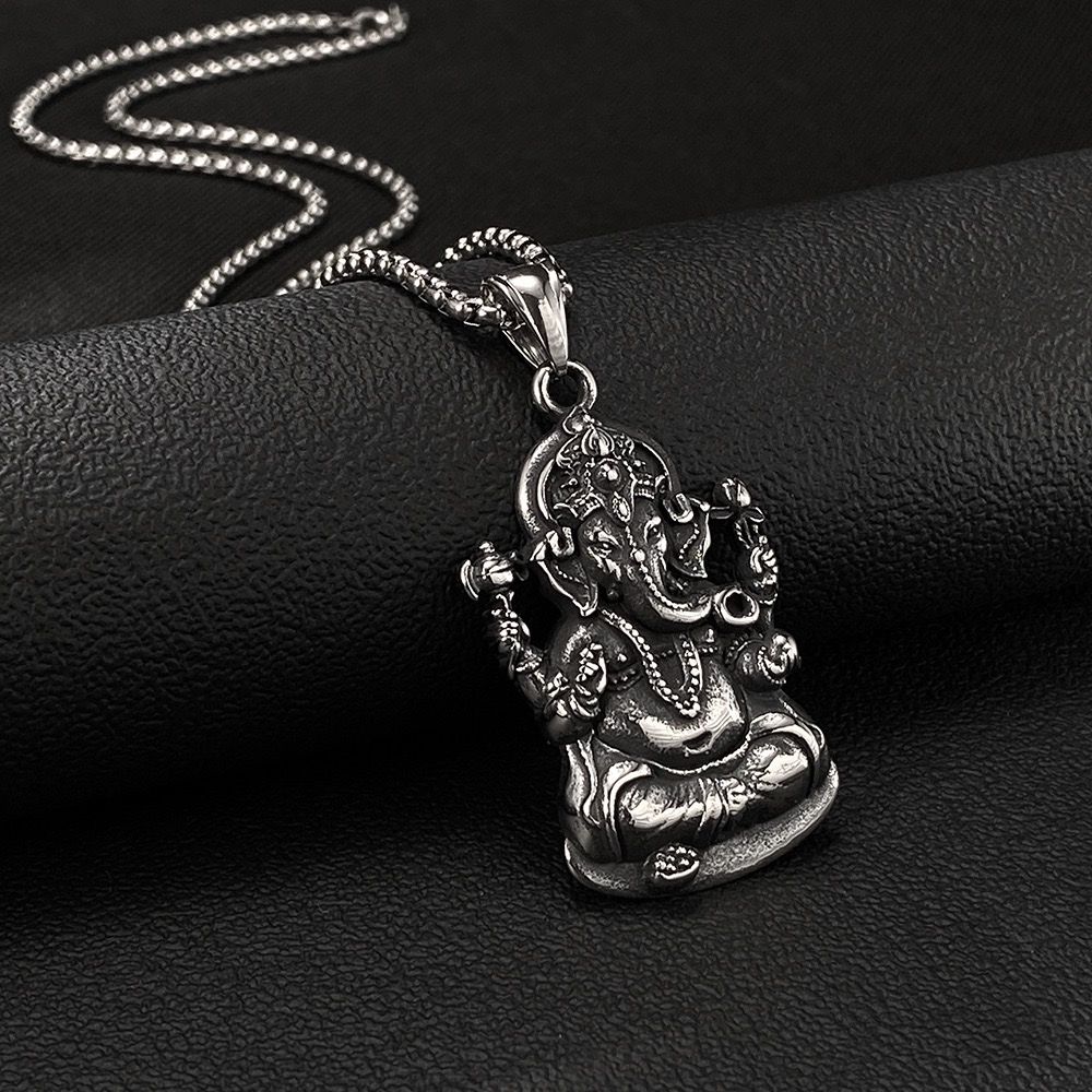 Divine Ganesha (Pendant + Chain)