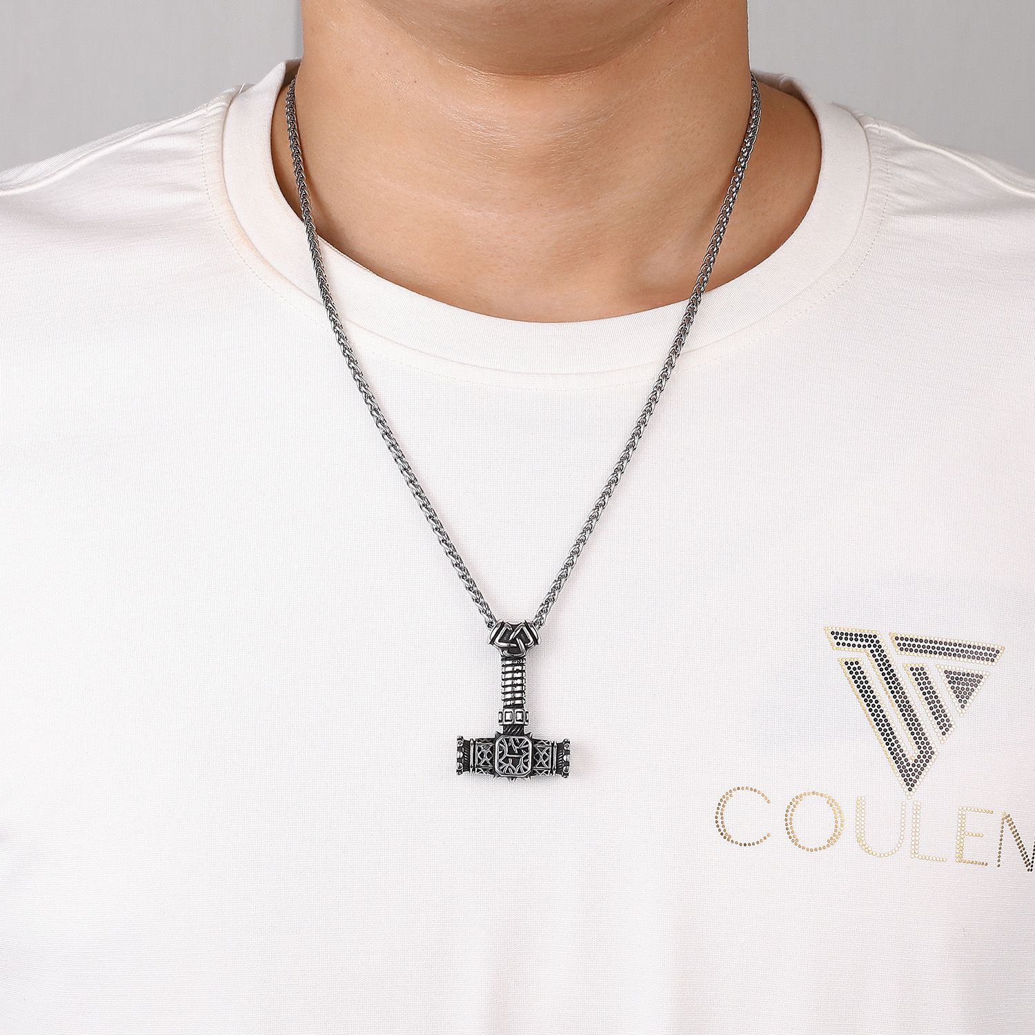 Titan Hammer (Pendant + Chain)