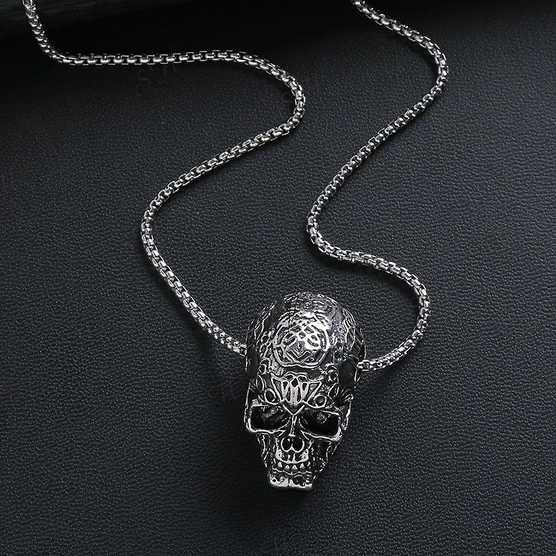 Skull King (Pendant + Chain)