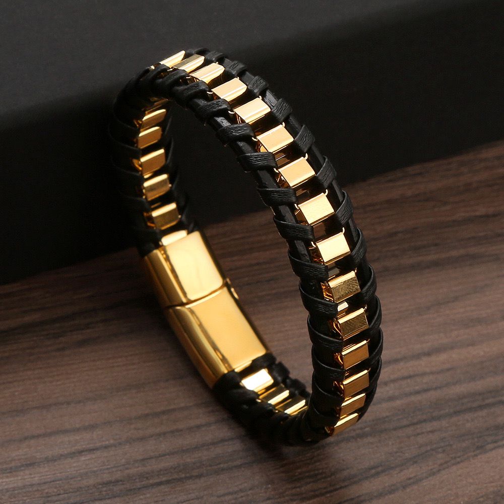 Metal Trim Leather Bracelet