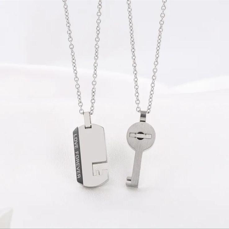 Couple Charm (Pendant + Chain)