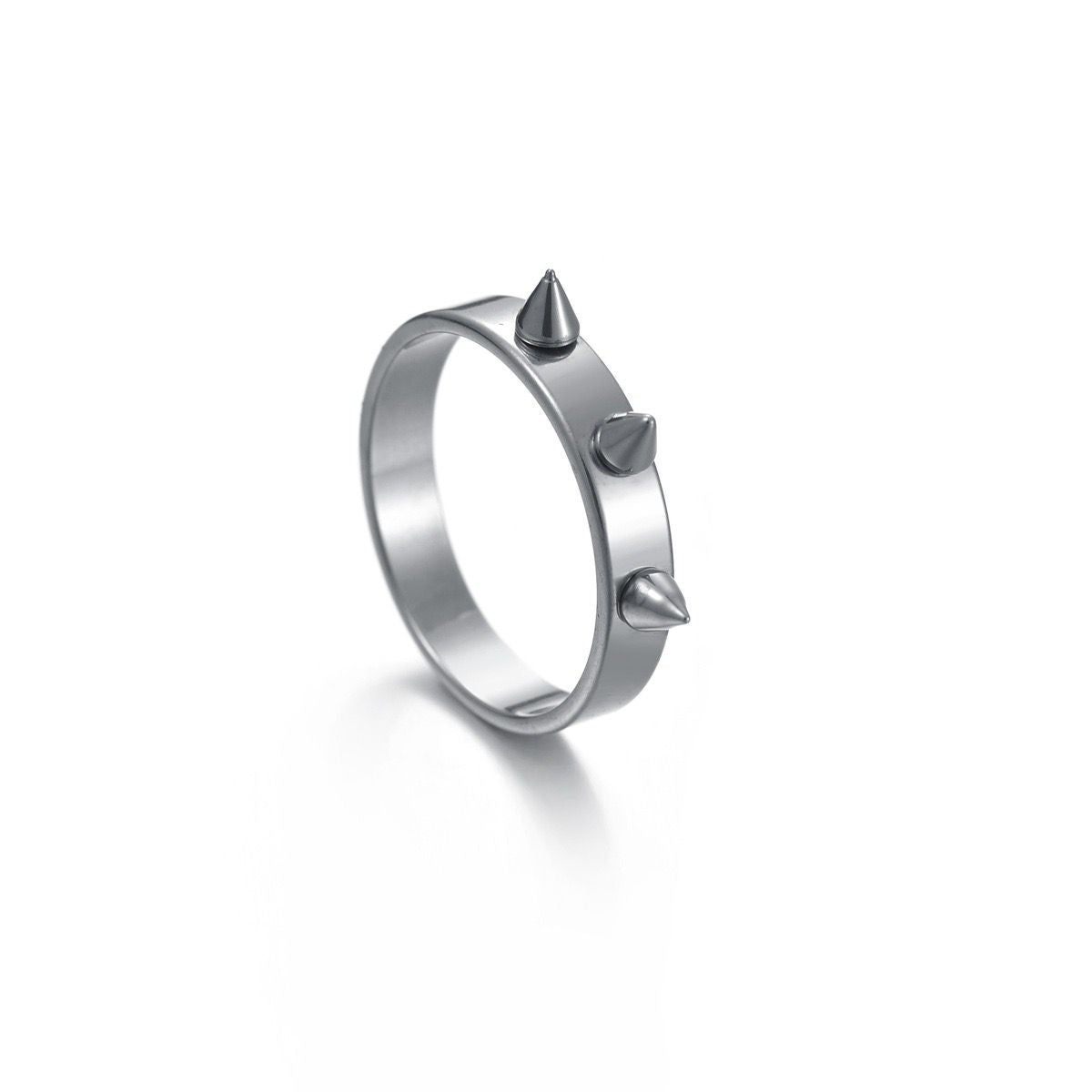 Bold Pointer Ring Band