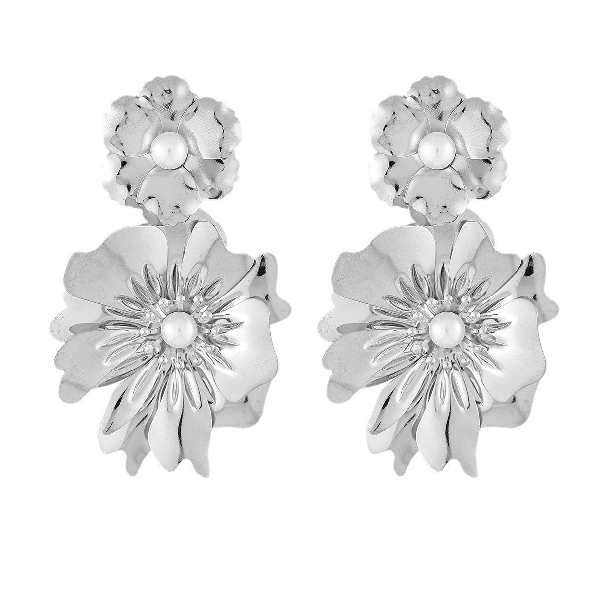 Pair of Flower Pearl Earrings