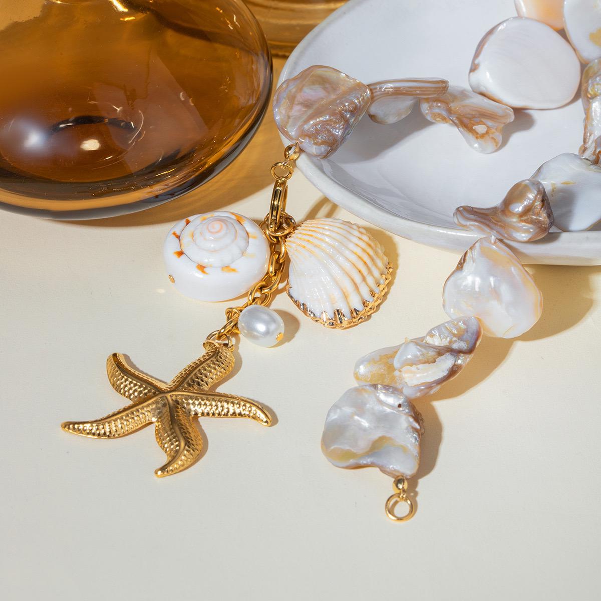 Sea Shell Pendant Necklace