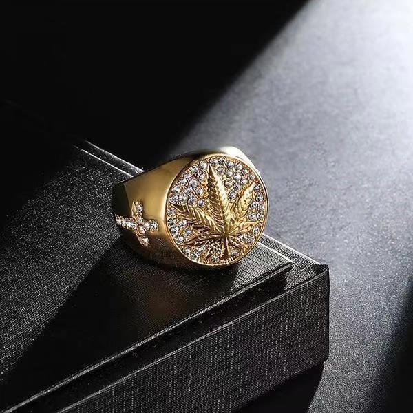 Lavish Elegance Ring (18K Gold Plating)