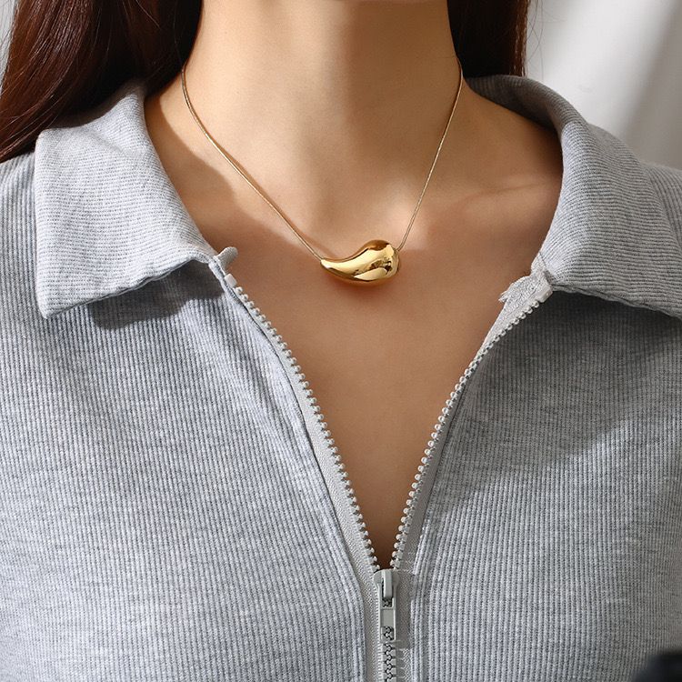 Chic Pendant Necklace