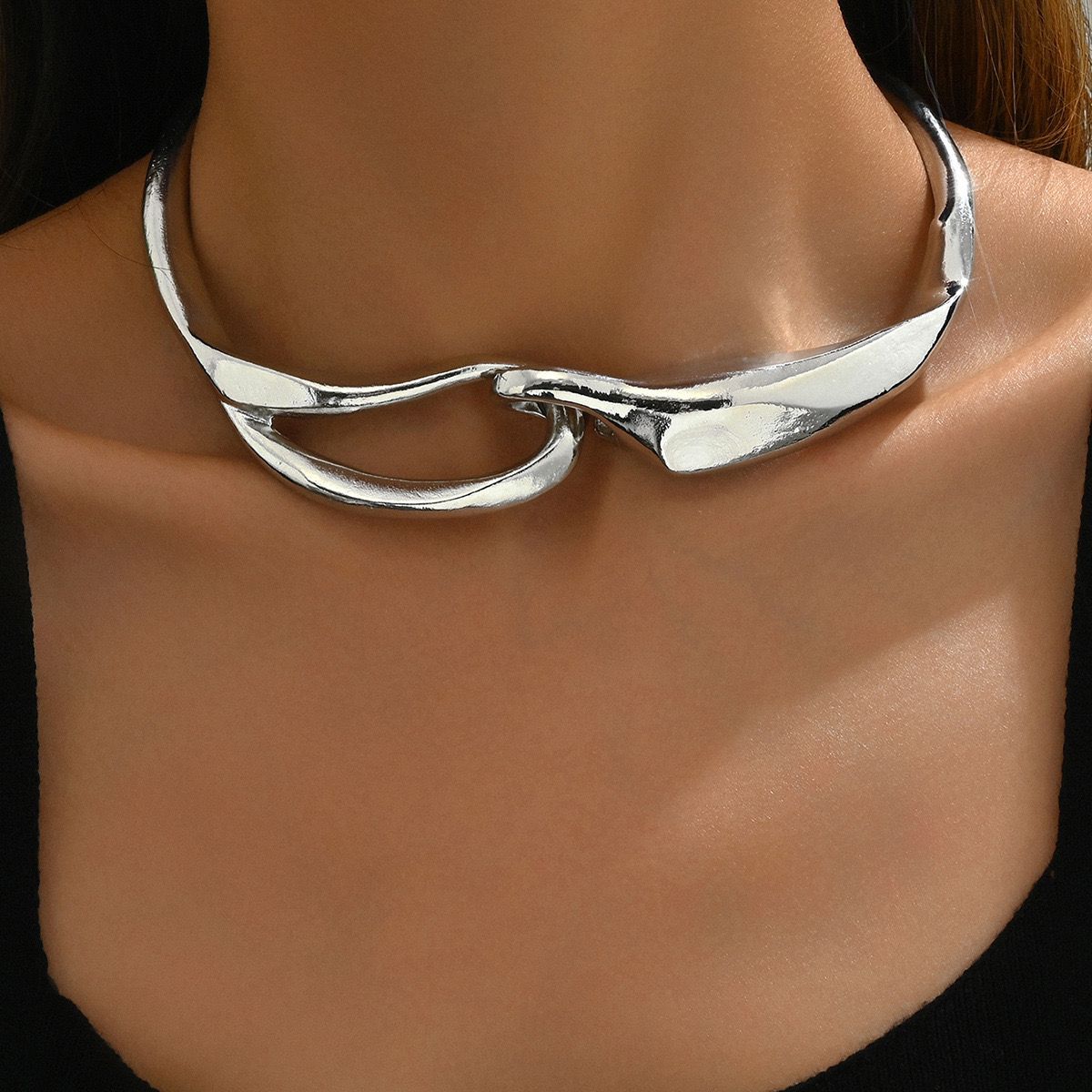 Royal Inspired Elegant Choker