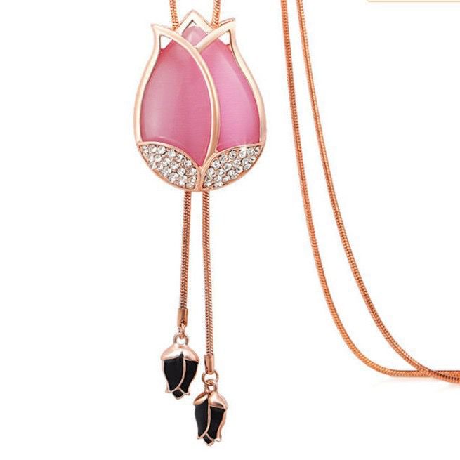 Elegant Tulip Pendant Necklace