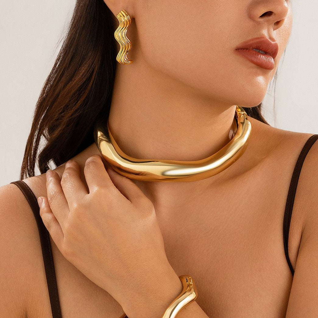 Bold Statement Choker Necklace