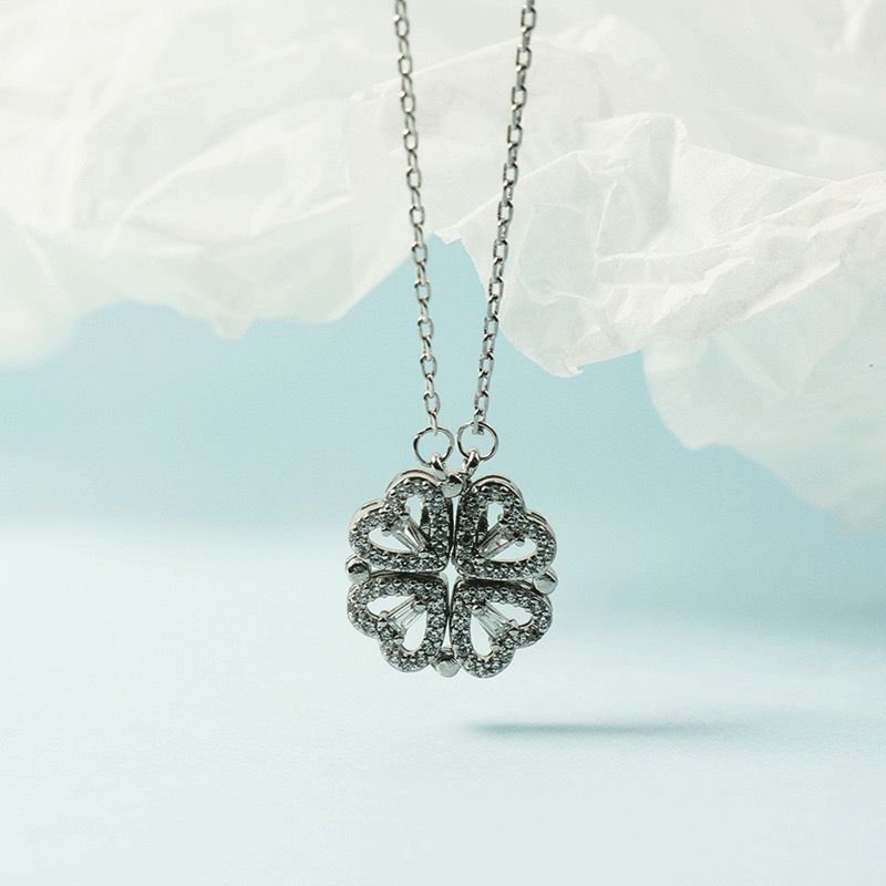 Clover Zirconia Titanium Pendant Necklace