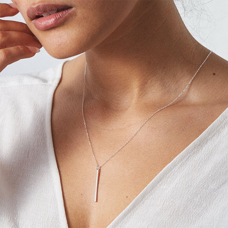 Sleek Silver Minimal Pendant Necklace