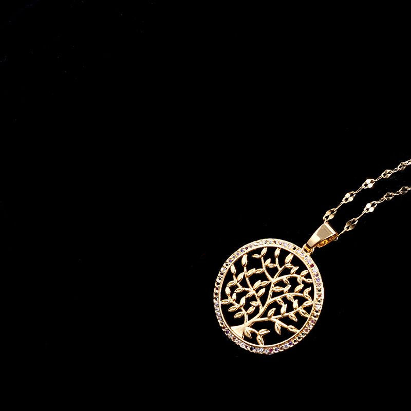 Majestic Pendant Necklace