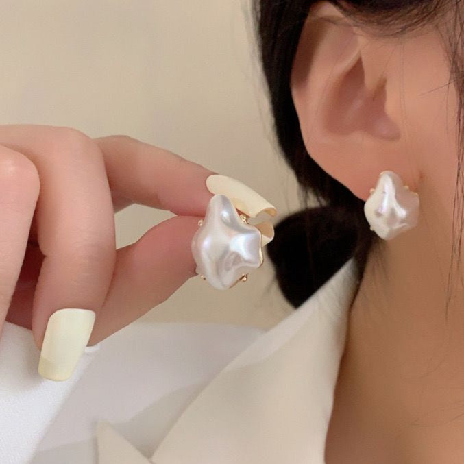 Luxurious Women Earrings