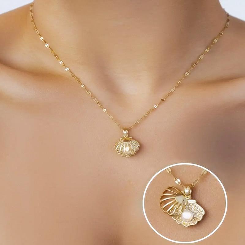 Pearl Shell Pendant Necklace (18K Gold Plating)