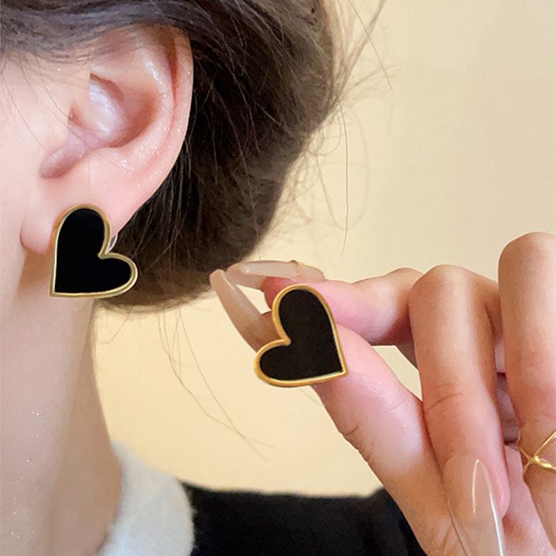 Titanium heart earrings