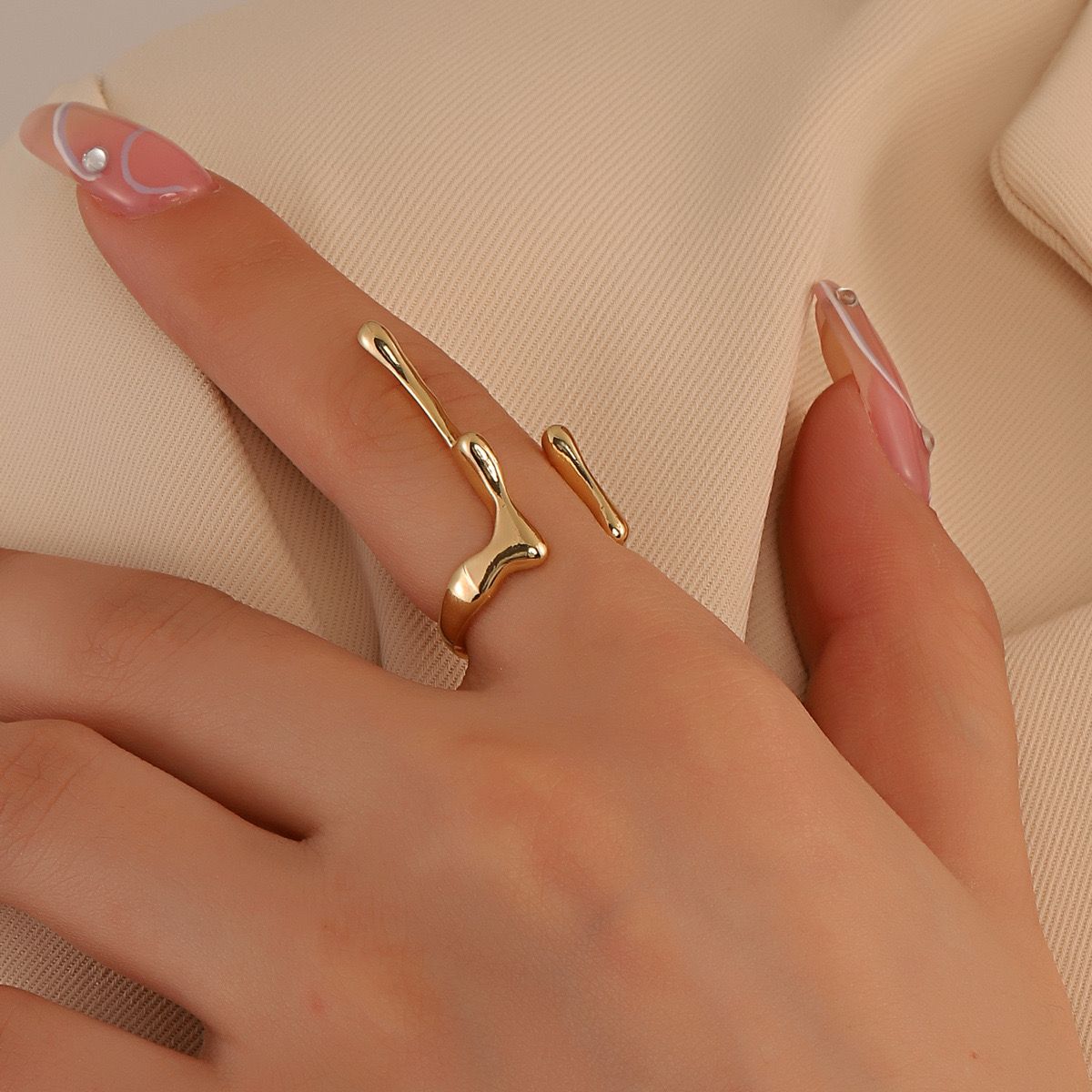 Stylish mixed-shape rings