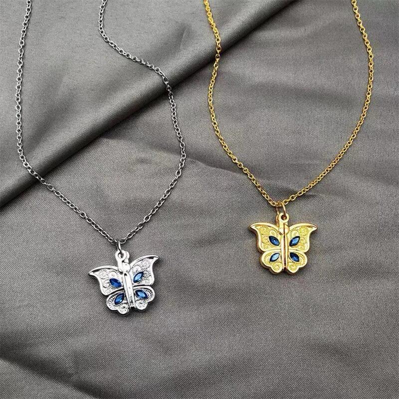 Graceful Flight (Pendant + Chain)