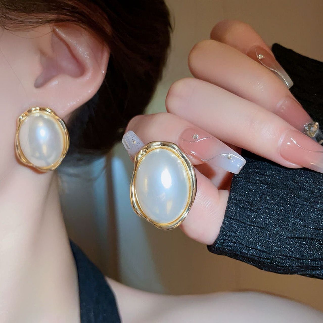 Bold Pearl Earrings