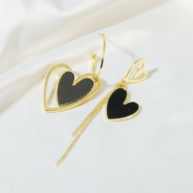 Heartfelt Glam Earrings