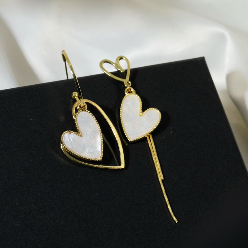 Heartfelt Glam Earrings